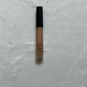 Nars radiant creamy concealer